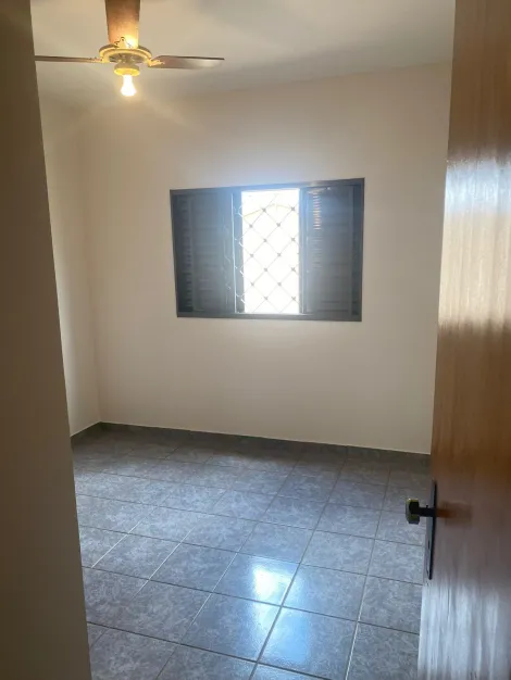 Alugar Casa / Sobrado em Bady Bassitt R$ 2.300,00 - Foto 2