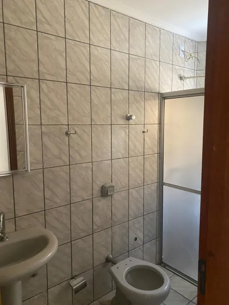 Alugar Casa / Sobrado em Bady Bassitt R$ 2.300,00 - Foto 10