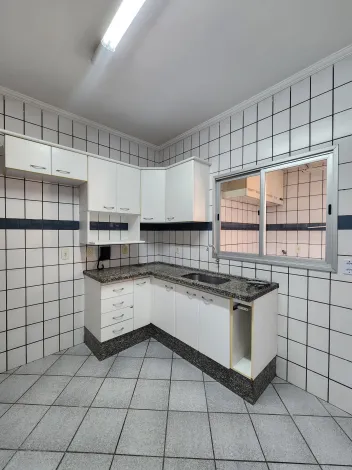 Alugar Apartamento / Padr&atilde;o em S&atilde;o Jos&eacute; do Rio Preto R$ 1.200,00 - Foto 4