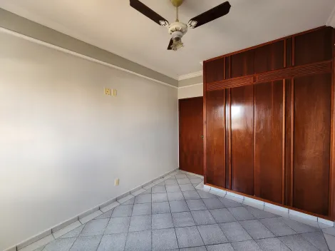 Alugar Apartamento / Padr&atilde;o em S&atilde;o Jos&eacute; do Rio Preto R$ 1.200,00 - Foto 10