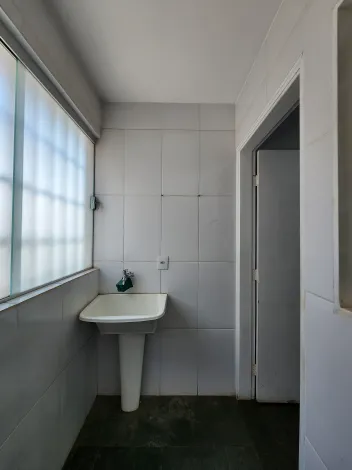Alugar Apartamento / Padr&atilde;o em S&atilde;o Jos&eacute; do Rio Preto R$ 850,00 - Foto 10