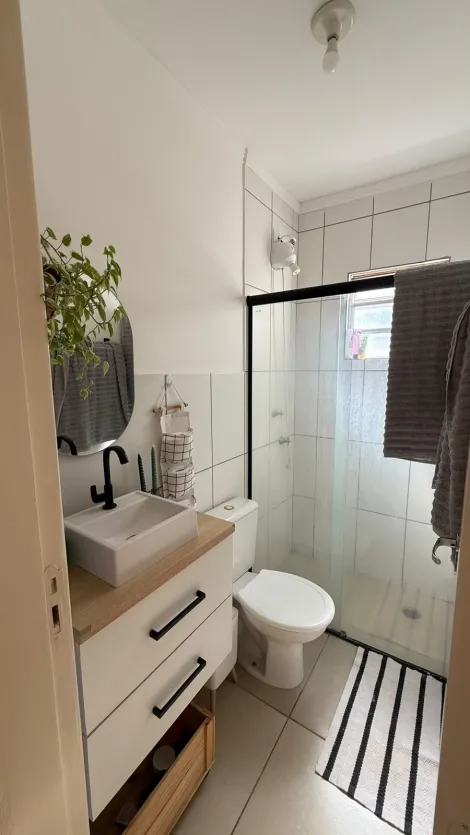 Alugar Apartamento / Padr&atilde;o em S&atilde;o Jos&eacute; do Rio Preto R$ 900,00 - Foto 9