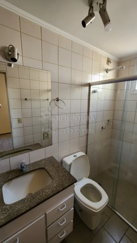 Alugar Apartamento / Padr&atilde;o em S&atilde;o Jos&eacute; do Rio Preto R$ 1.200,00 - Foto 9