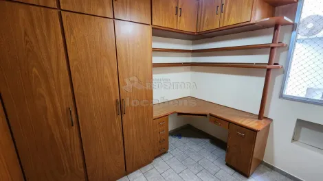 Alugar Apartamento / Padr&atilde;o em S&atilde;o Jos&eacute; do Rio Preto R$ 1.200,00 - Foto 11