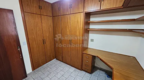 Alugar Apartamento / Padr&atilde;o em S&atilde;o Jos&eacute; do Rio Preto R$ 1.200,00 - Foto 12