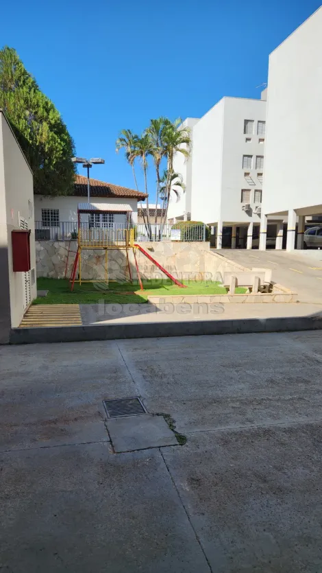 Alugar Apartamento / Padr&atilde;o em S&atilde;o Jos&eacute; do Rio Preto R$ 1.200,00 - Foto 17