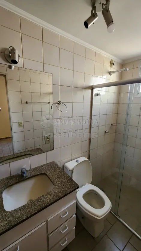 Alugar Apartamento / Padr&atilde;o em S&atilde;o Jos&eacute; do Rio Preto R$ 1.200,00 - Foto 9