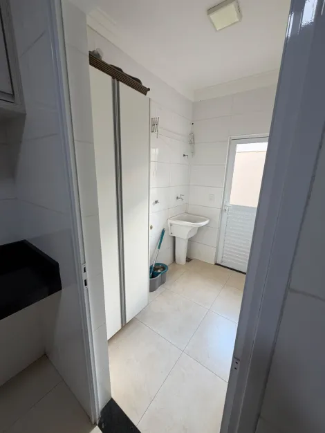 Alugar Casa / Condom&iacute;nio em S&atilde;o Jos&eacute; do Rio Preto R$ 5.000,00 - Foto 23