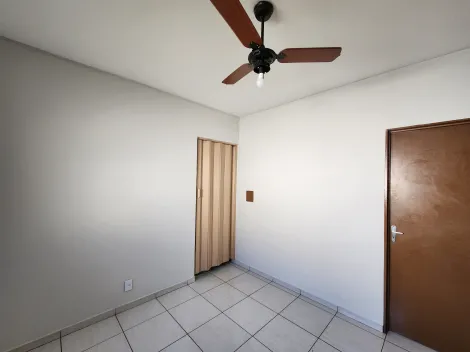 Alugar Casa / Padr&atilde;o em S&atilde;o Jos&eacute; do Rio Preto R$ 1.350,00 - Foto 5