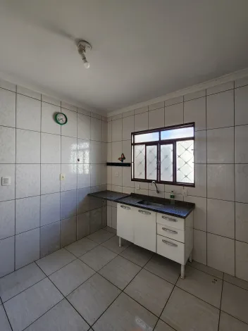 Alugar Casa / Padr&atilde;o em S&atilde;o Jos&eacute; do Rio Preto R$ 1.350,00 - Foto 6