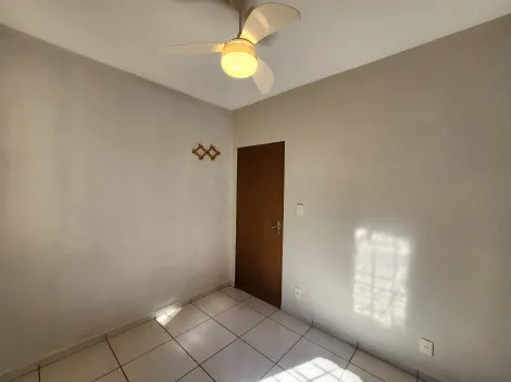 Alugar Casa / Padr&atilde;o em S&atilde;o Jos&eacute; do Rio Preto R$ 1.350,00 - Foto 12