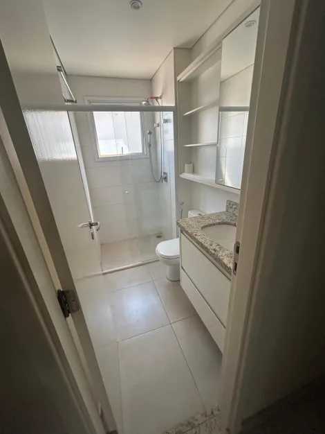 Alugar Apartamento / Padr&atilde;o em S&atilde;o Jos&eacute; do Rio Preto R$ 3.500,00 - Foto 10