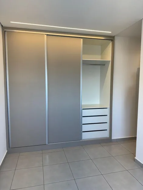 Alugar Apartamento / Padr&atilde;o em S&atilde;o Jos&eacute; do Rio Preto R$ 3.100,00 - Foto 16