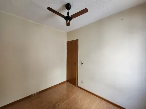 Alugar Apartamento / Padr&atilde;o em S&atilde;o Jos&eacute; do Rio Preto R$ 700,00 - Foto 5