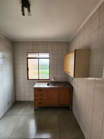 Alugar Apartamento / Padr&atilde;o em S&atilde;o Jos&eacute; do Rio Preto R$ 750,00 - Foto 3