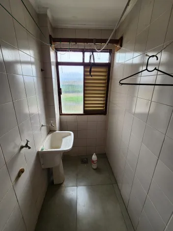 Alugar Apartamento / Padr&atilde;o em S&atilde;o Jos&eacute; do Rio Preto R$ 750,00 - Foto 5