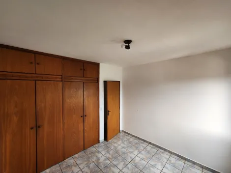 Alugar Apartamento / Padr&atilde;o em S&atilde;o Jos&eacute; do Rio Preto R$ 750,00 - Foto 11