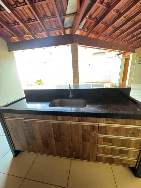 Alugar Casa / Padr&atilde;o em S&atilde;o Jos&eacute; do Rio Preto R$ 1.800,00 - Foto 17