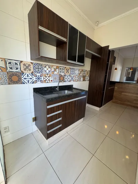 Alugar Casa / Padr&atilde;o em S&atilde;o Jos&eacute; do Rio Preto R$ 1.800,00 - Foto 5