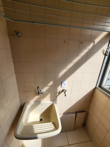 Alugar Apartamento / Padr&atilde;o em S&atilde;o Jos&eacute; do Rio Preto R$ 1.200,00 - Foto 7