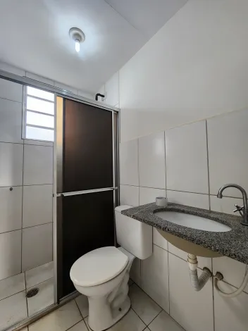 Alugar Apartamento / Padr&atilde;o em S&atilde;o Jos&eacute; do Rio Preto R$ 900,00 - Foto 7