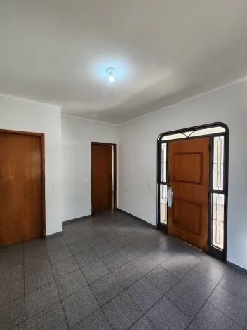 Alugar Casa / Padr&atilde;o em S&atilde;o Jos&eacute; do Rio Preto R$ 1.600,00 - Foto 3