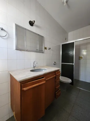 Alugar Casa / Padr&atilde;o em S&atilde;o Jos&eacute; do Rio Preto R$ 1.600,00 - Foto 8