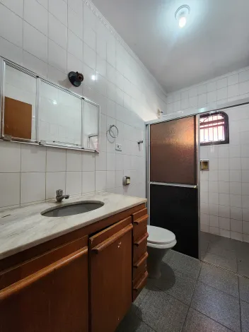 Alugar Casa / Padr&atilde;o em S&atilde;o Jos&eacute; do Rio Preto R$ 1.600,00 - Foto 11