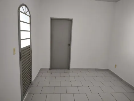 Alugar Casa / Padr&atilde;o em S&atilde;o Jos&eacute; do Rio Preto R$ 1.480,00 - Foto 2