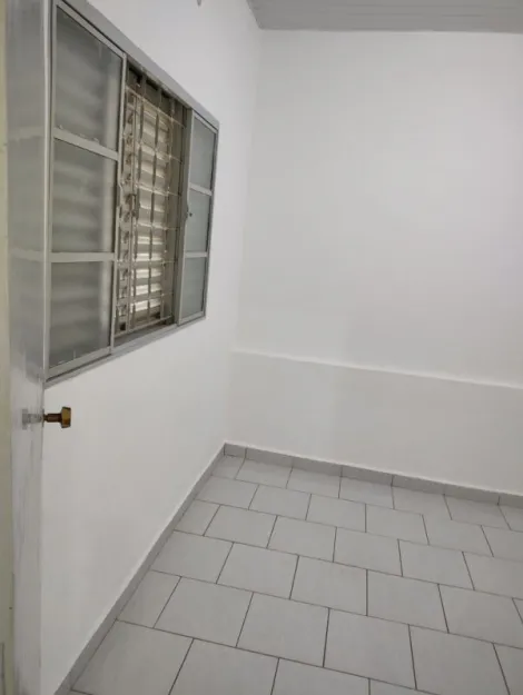 Alugar Casa / Padr&atilde;o em S&atilde;o Jos&eacute; do Rio Preto R$ 1.480,00 - Foto 4