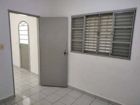 Alugar Casa / Padr&atilde;o em S&atilde;o Jos&eacute; do Rio Preto R$ 1.480,00 - Foto 7