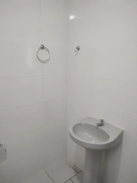 Alugar Casa / Padr&atilde;o em S&atilde;o Jos&eacute; do Rio Preto R$ 1.480,00 - Foto 17