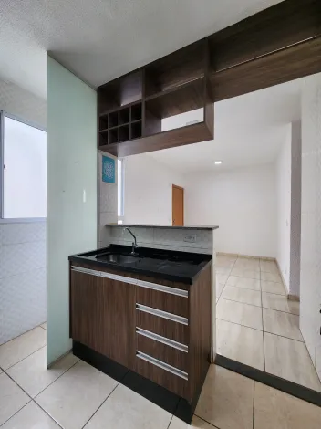 Alugar Apartamento / Padr&atilde;o em S&atilde;o Jos&eacute; do Rio Preto R$ 1.000,00 - Foto 4