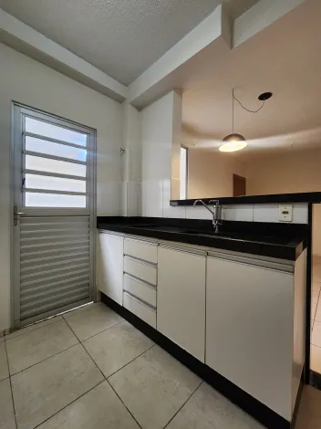 Alugar Apartamento / Padr&atilde;o em S&atilde;o Jos&eacute; do Rio Preto R$ 1.300,00 - Foto 4