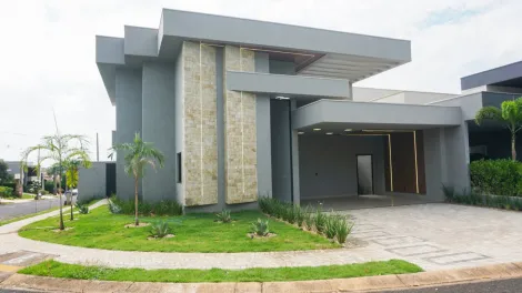 Casa / Condom&iacute;nio em S&atilde;o Jos&eacute; do Rio Preto 