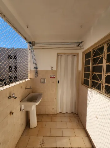 Alugar Apartamento / Padr&atilde;o em S&atilde;o Jos&eacute; do Rio Preto R$ 1.700,00 - Foto 15