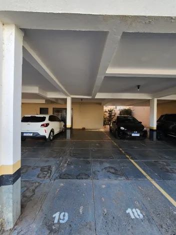 Alugar Apartamento / Padr&atilde;o em S&atilde;o Jos&eacute; do Rio Preto R$ 1.700,00 - Foto 17