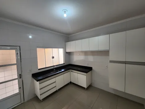 Alugar Casa / Padr&atilde;o em S&atilde;o Jos&eacute; do Rio Preto R$ 2.000,00 - Foto 3