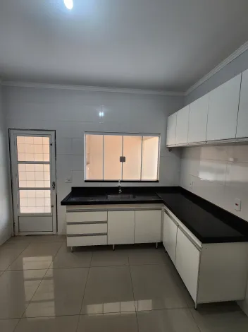 Alugar Casa / Padr&atilde;o em S&atilde;o Jos&eacute; do Rio Preto R$ 2.000,00 - Foto 6
