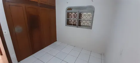 Alugar Casa / Padr&atilde;o em S&atilde;o Jos&eacute; do Rio Preto R$ 2.200,00 - Foto 2