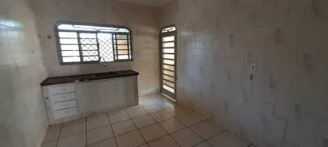 Alugar Casa / Padr&atilde;o em S&atilde;o Jos&eacute; do Rio Preto R$ 2.200,00 - Foto 5