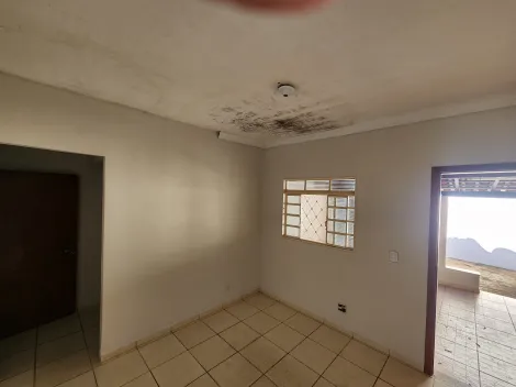 Alugar Casa / Padr&atilde;o em S&atilde;o Jos&eacute; do Rio Preto R$ 1.300,00 - Foto 2