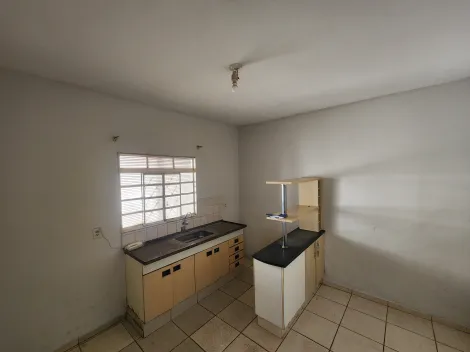 Alugar Casa / Padr&atilde;o em S&atilde;o Jos&eacute; do Rio Preto R$ 1.300,00 - Foto 3