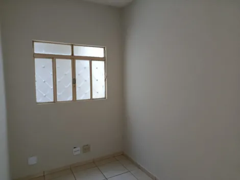Alugar Casa / Padr&atilde;o em S&atilde;o Jos&eacute; do Rio Preto R$ 1.300,00 - Foto 10