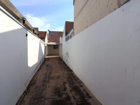 Alugar Casa / Padr&atilde;o em S&atilde;o Jos&eacute; do Rio Preto R$ 1.300,00 - Foto 18