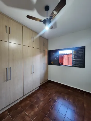 Alugar Casa / Padr&atilde;o em S&atilde;o Jos&eacute; do Rio Preto R$ 1.800,00 - Foto 11