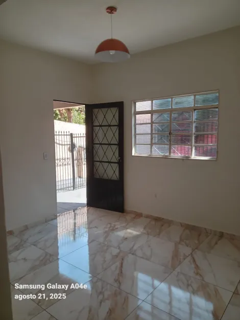 Alugar Casa / Padr&atilde;o em S&atilde;o Jos&eacute; do Rio Preto R$ 2.000,00 - Foto 2