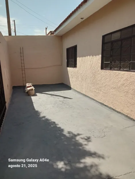 Alugar Casa / Padr&atilde;o em S&atilde;o Jos&eacute; do Rio Preto R$ 2.000,00 - Foto 3