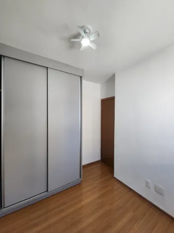 Alugar Apartamento / Padr&atilde;o em S&atilde;o Jos&eacute; do Rio Preto R$ 1.100,00 - Foto 13