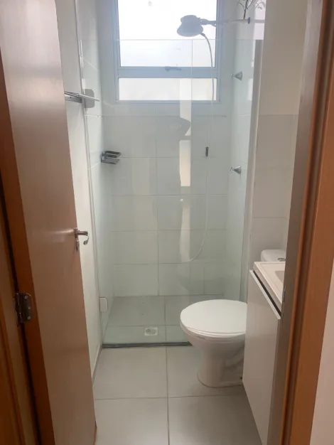 Alugar Apartamento / Padr&atilde;o em S&atilde;o Jos&eacute; do Rio Preto R$ 1.100,00 - Foto 17